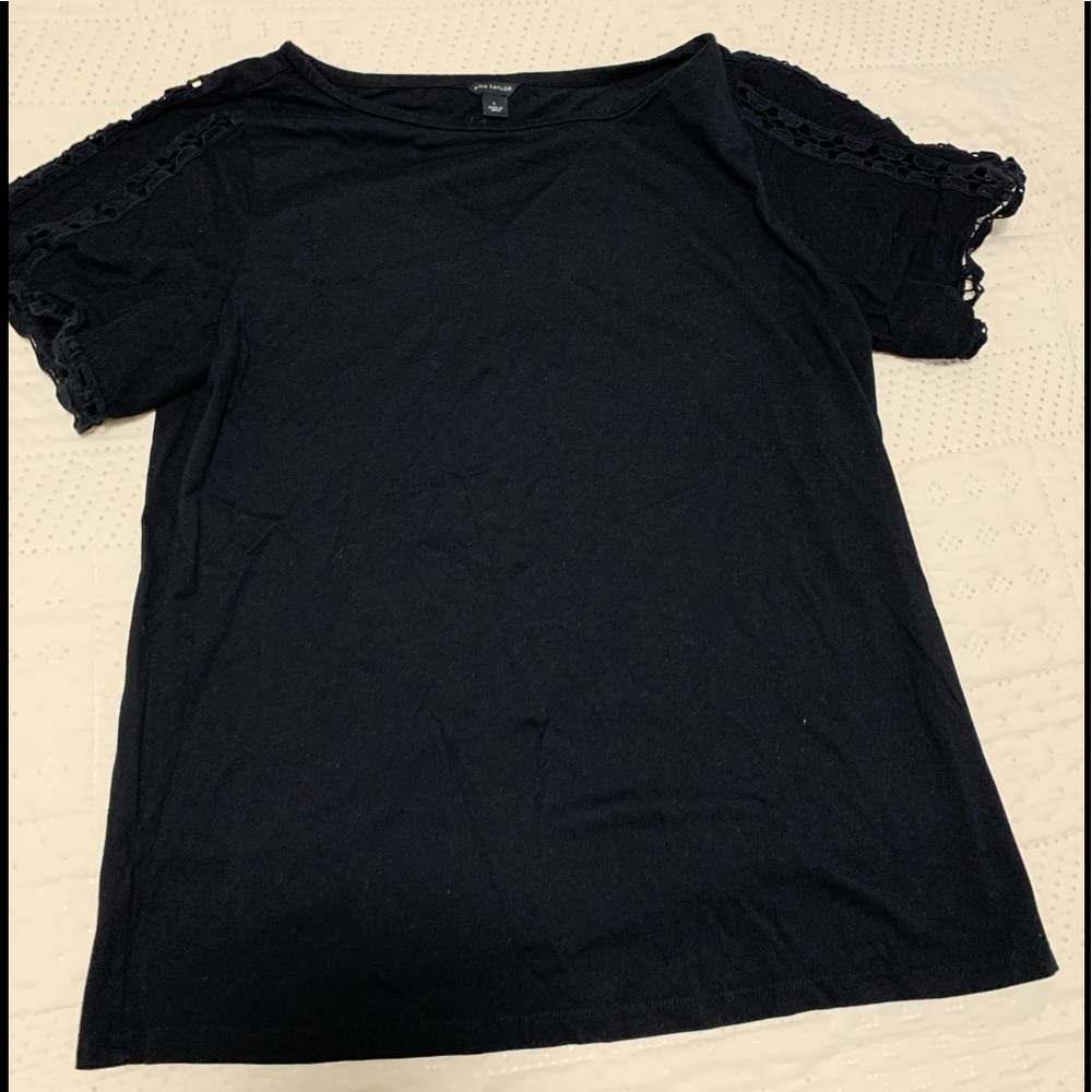 COPY - Gently Used Ann Taylor Black short sleeve top
